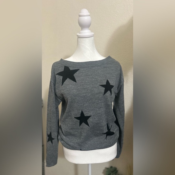 New York & Company Sweaters - New York and Company Gray Sweater with Black Star Pattern